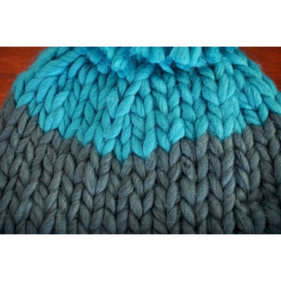 Free People Cozy Up Color Blocked Beanie Hat New - Picture 11 of 12